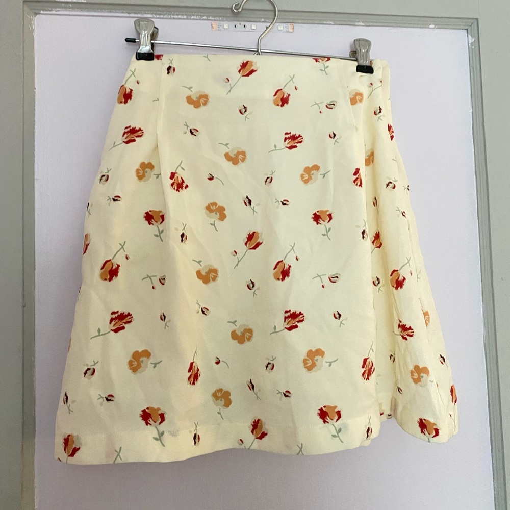 floral mini skirt